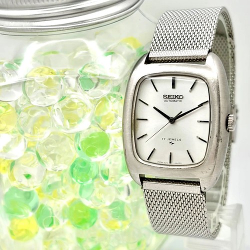 Montre rectangulaire