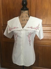 Chemisier vintage blanc avec broderie florale col bateau 100% coton T. 38/40/42