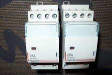 CONTACTEUR TETRA. 4POLES 25A LEGRAND, 230V 4CONTACTS A FERMETURES (NO) 25AMPERES