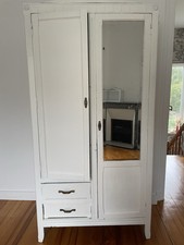 armoire parisienne 