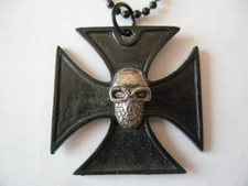 TETE DE MORT CROIX   pendentif