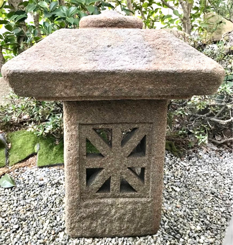 Ancienne lanterne japonaise - , en