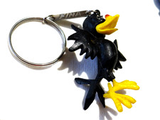 porte clés automobile FINA garage Jean Sébastien FIGURINE film tv OUM LE DAUPHIN