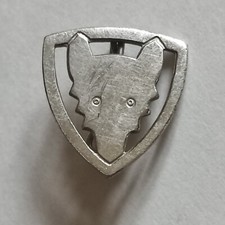 Scoutisme : ancien insigne BADGE BROCHE scout de Louveteau LA HUTTE