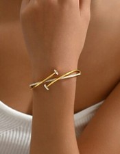 Bracelet Style Clou Incrusté De Zircon Bijoux Femme Acier Inoxydable Jonc Doré