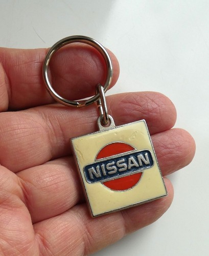 Porte clé nissan - porte,