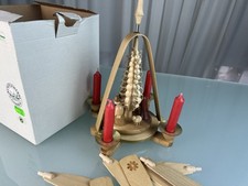 Figurine Erzgebirge pyramide de Noël 27 cm. Excellent état