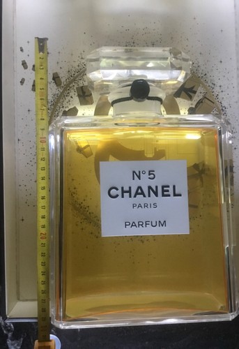 Rare factice parfum géant xxl - factice,