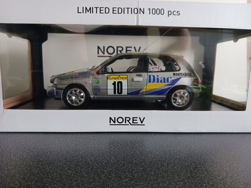 Voiture miniature renault clio - miniature,