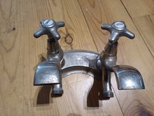 ROBINET DE BAIGNOIRE ANCIEN