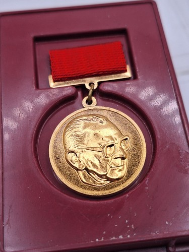Médaille cccp russie insigne - médaille,