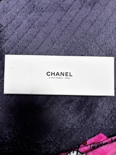 Chanel boîte vide dimension