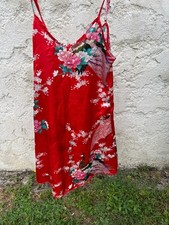 Nuisette satin rouge Avidlove motif paon m