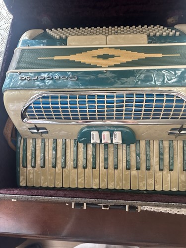 Vintage concerto accordion - concerto,
