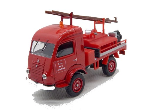 Renault r2057 4x4 - 4x4, citerne
