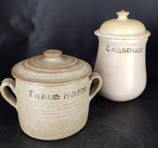 VALLAURIS , lot 2 pots service de table en terre cuite"  CASSONADE ,TABLE NETTE"