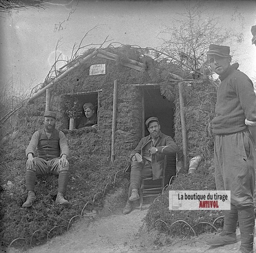 Abri camouflé poilus guerre - abri,