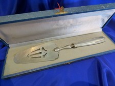 Coffret ancien contenant une