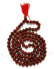 Collier en bois de santal rouge mala rouge naturel 109 perles en mala énergisé