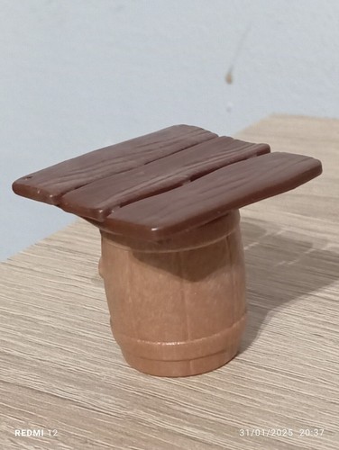 Playmobil baril table - baril,