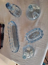 ENSEMBLE DE TOILETTE FLACONS