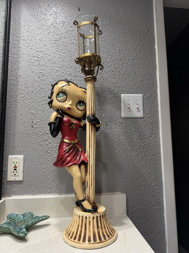 Betty boop lamp light - 33”,