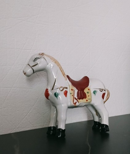 Figurine cheval céramique