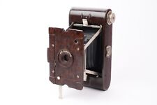 Appareil photo folding Kodak N°2 Hawkette en bakélite de couleur marron.