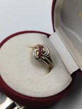 Bague en or jaune et en or blanc 9k 375 avec rubis