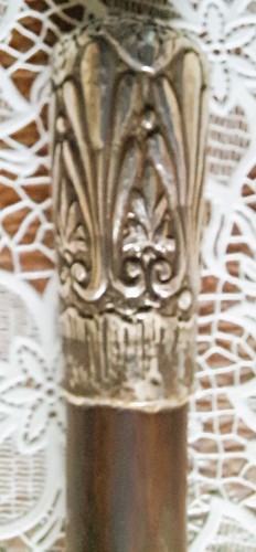 Canne marche pommeau en - de,