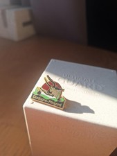 PIN'S ARTHUS BERTRAND -  Dordogne Périgord