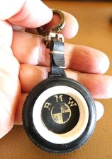 Ancien porte clé dans un pneu Automobile BMW Garage Chateauroux Années 60