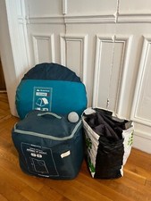 Ensemble camping Quechua : tente, sac de couchage, plaid, lampe 