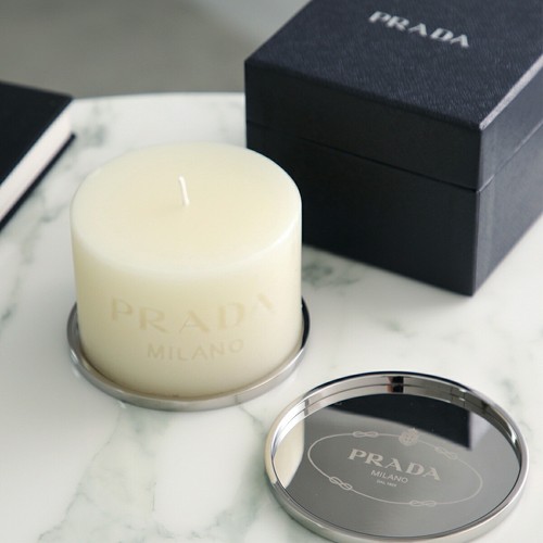 Plaque prada candle collection - candle,