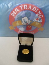 PINS DISNEY CAST MEMBER 1999/2000 pins pic 3020