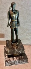 statuette  contemporaine en