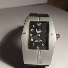 Montre RENAULT 100 ans quartz pile incluse