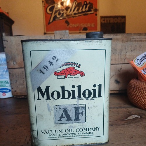 Mobiloil daté ww2 - ,