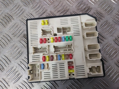 Boitier fusible renault - -,