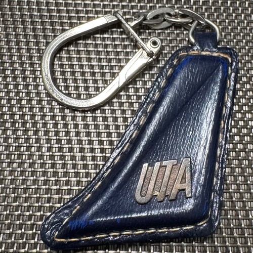 Porte clefs empennage - porte,