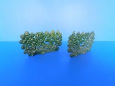 PLAT D'ETAIN  : DECORS   2 BUISSONS    idéal pour vos dioramas : quiralu cbg