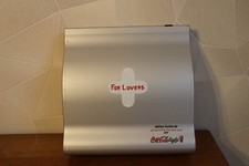 COFFRET COCA COLA COMPLET - 2 CANETTES - CHAINE - 2 PAILLES / JC de CASTELBAJAC