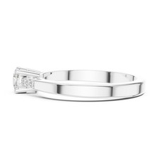 Bague de fiançailles ronde