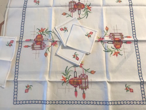 Nappe ancienne lin - , brodée