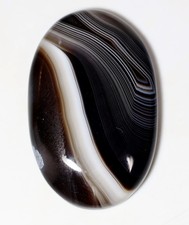 Pierre précieuse cabochon