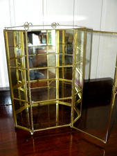 Petite vitrine octogonale verre et laiton