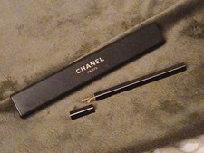 Briquet Chanel À Gaz En Parfait État Dans Son Étui D'origine