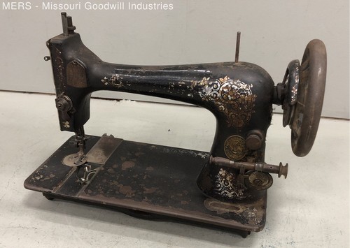 Singer treadle sewing - 27,