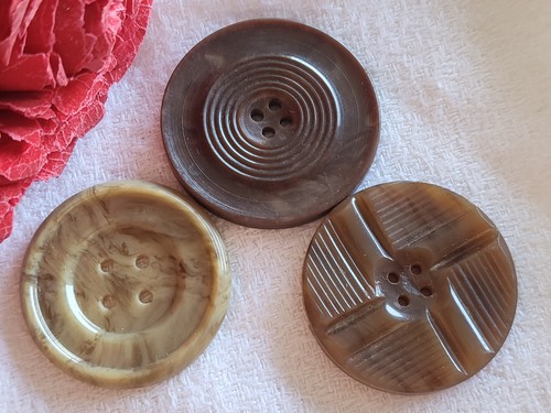 Trio anciens boutons art deco - anciens,