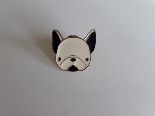 Pin métal émaillé - pin's,